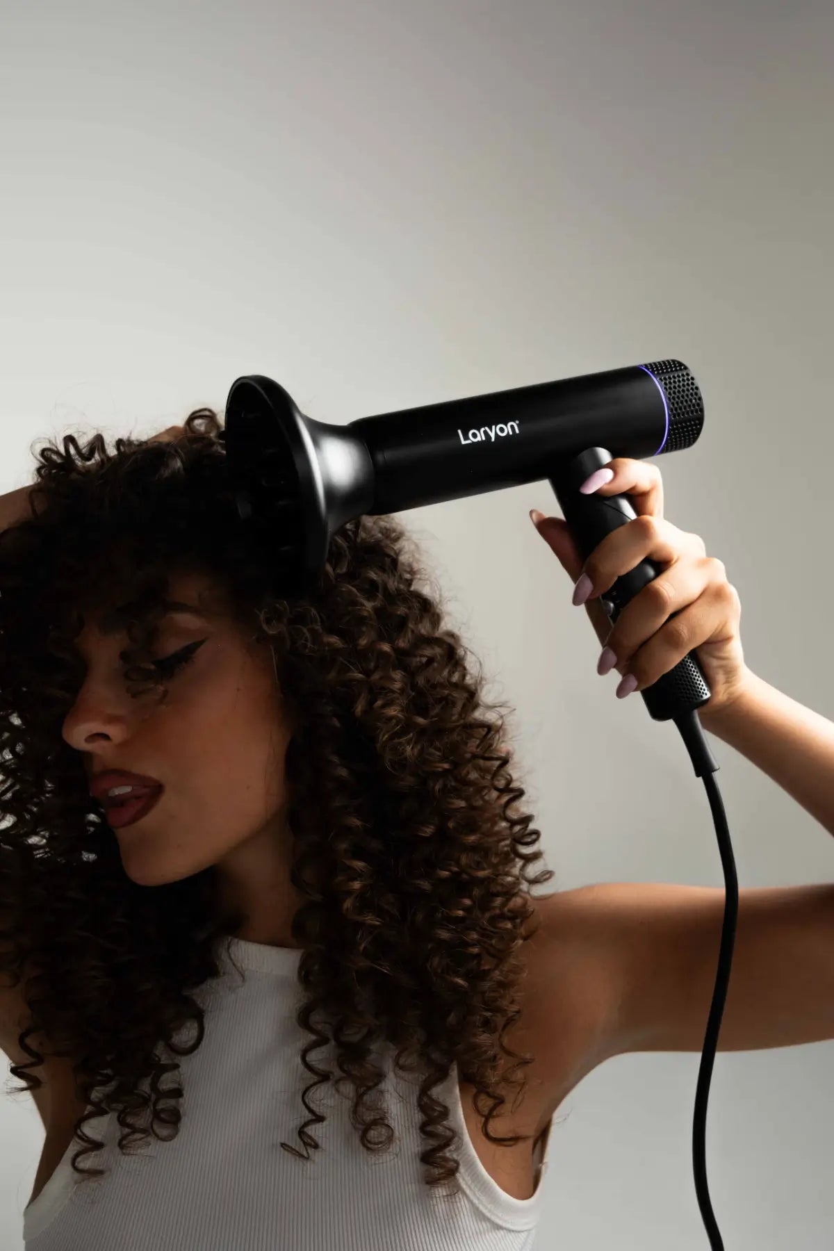 Asciugacapelli Laryon – Unico, leggero e sempre con te